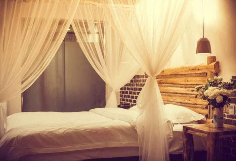 Zhangjiajie Interval Time Travel Inn