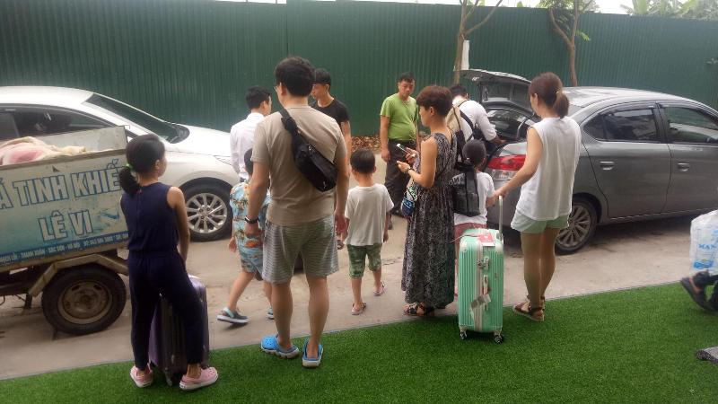 تختخواب و صبحانه Family Transit 2