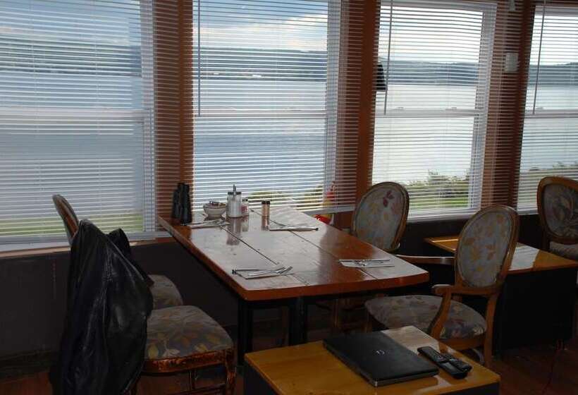 مبيت وإفطار Harbourview Motel And Accommodations