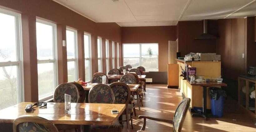 مبيت وإفطار Harbourview Motel And Accommodations