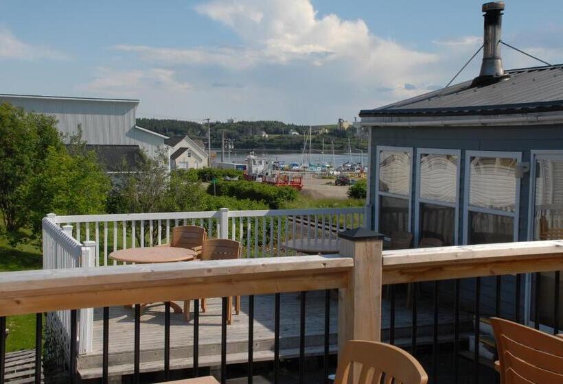 مبيت وإفطار Harbourview Motel And Accommodations