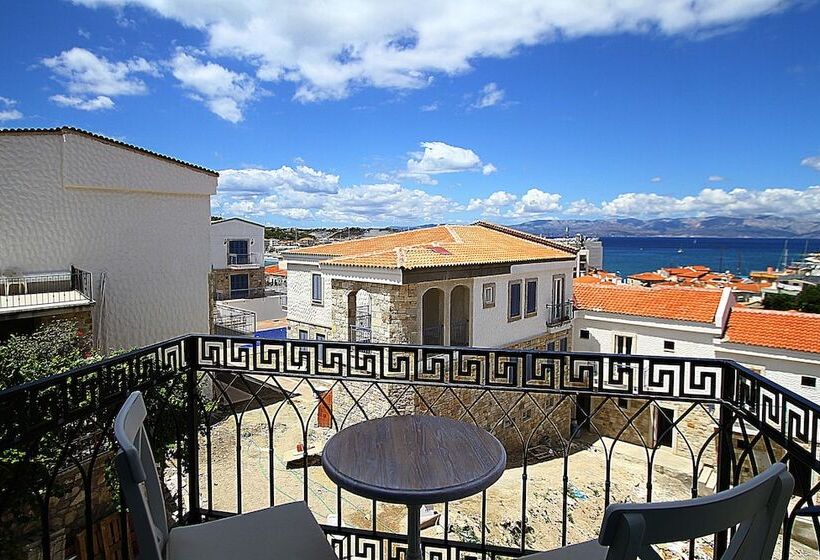 Cesme Kale Tas Apart