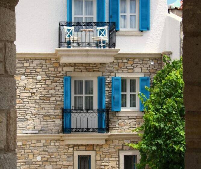 Cesme Kale Tas Apart