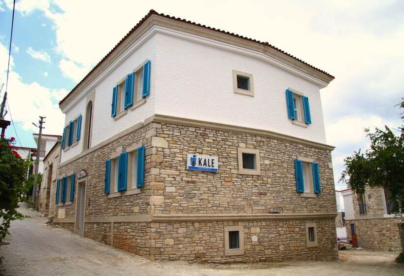 Cesme Kale Tas Apart