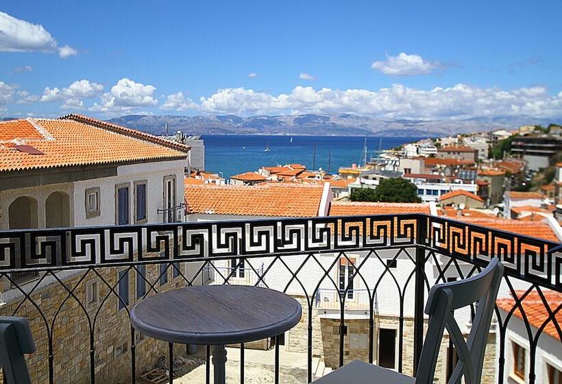 Cesme Kale Tas Apart