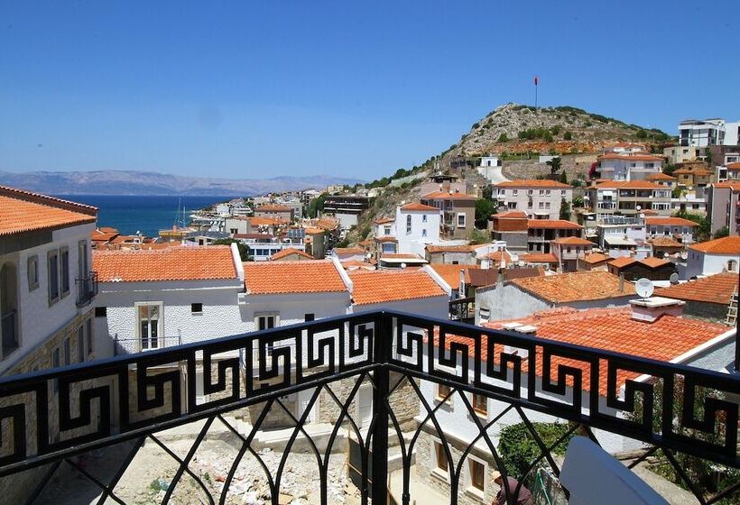 Cesme Kale Tas Apart