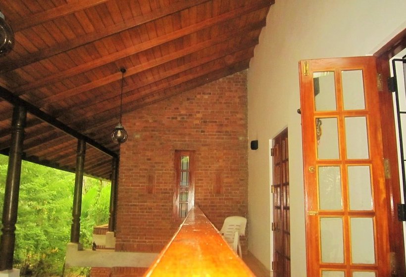 Ceylon Hostel Colombo Int Airport