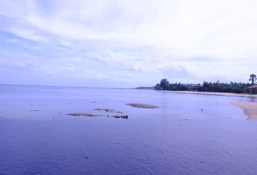 Chill Inn Lamai Hostel & Beach Cafe