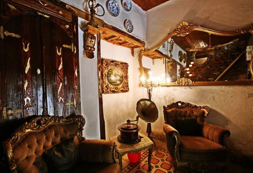 فندق Antique Celtik House