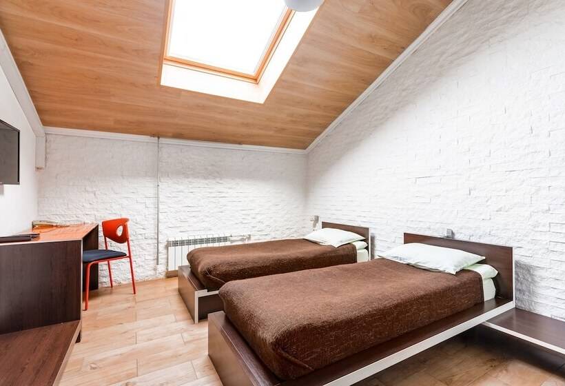 هتل Art Grand Victoria