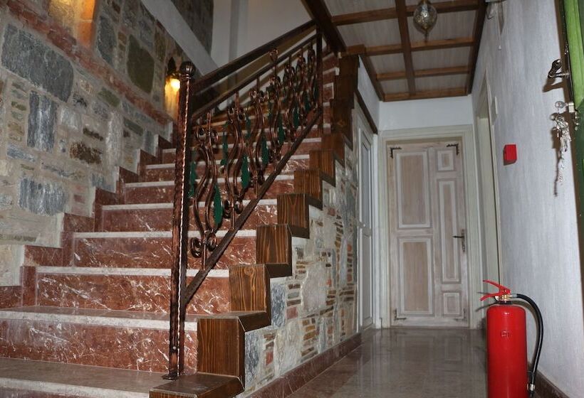 Отель Celsus Boutique