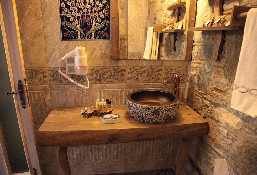 Отель Celsus Boutique