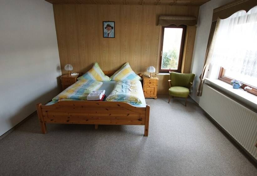 فندق Dorfkrug Büsum   Altbauteil