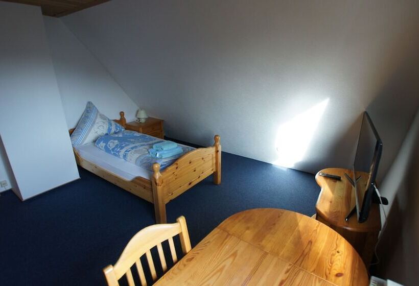 فندق Dorfkrug Büsum   Altbauteil