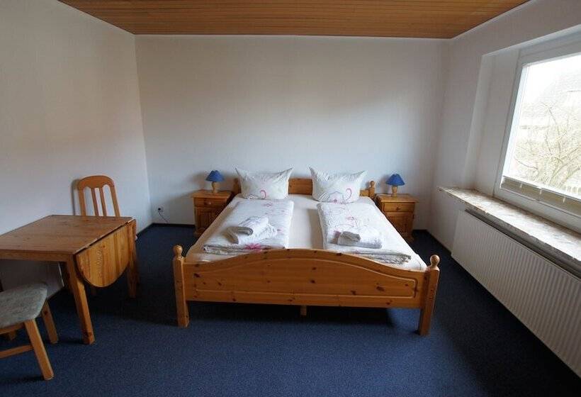 فندق Dorfkrug Büsum   Altbauteil