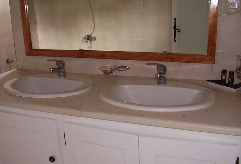 בית מלון כפרי El Andalous