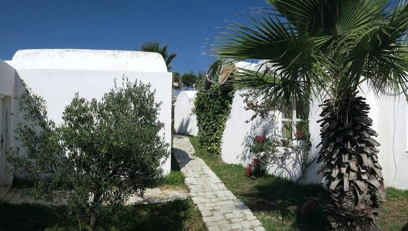 בית מלון כפרי El Andalous