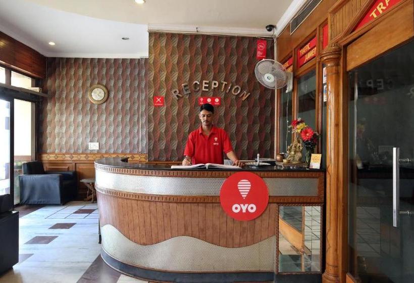 酒店 Capital O 10990  Gobind Regency