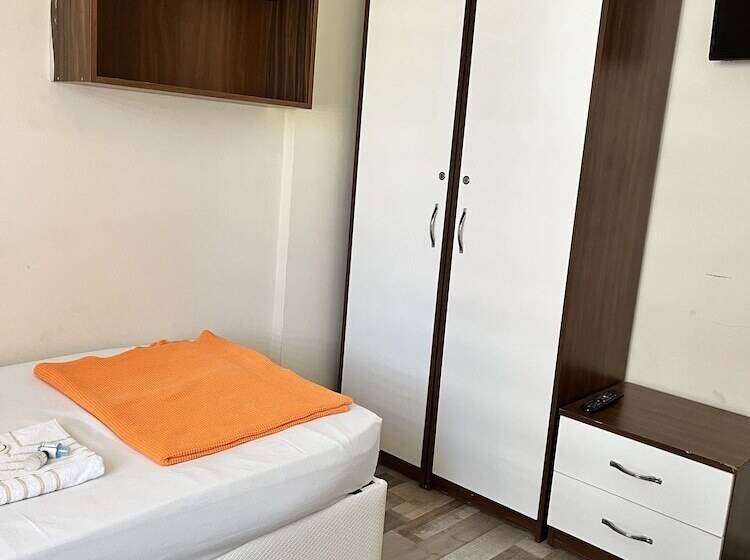 فندق Arden Pansiyon