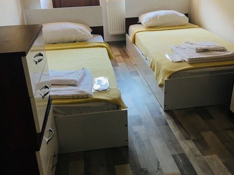 فندق Arden Pansiyon