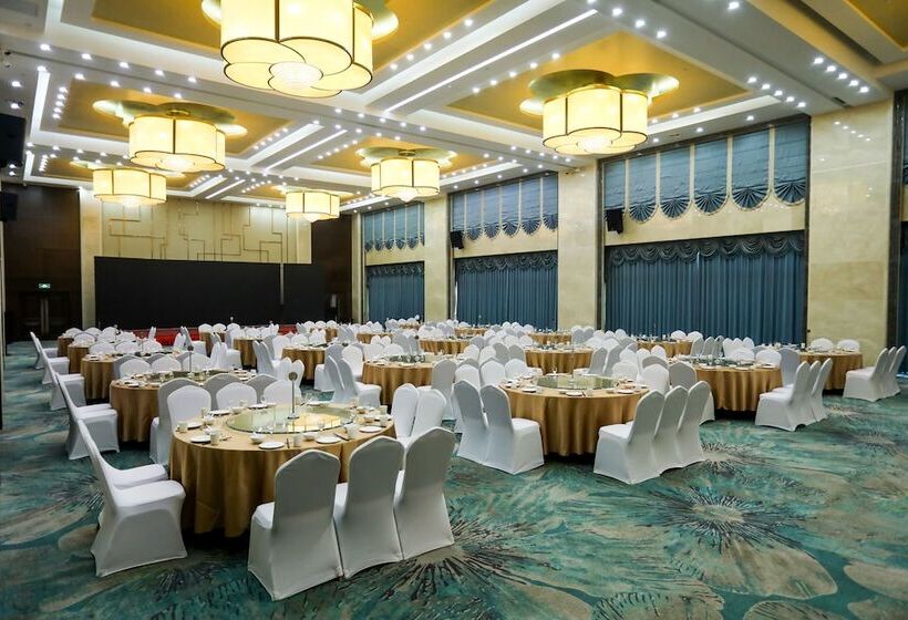 Hundred Hotel Qingdao