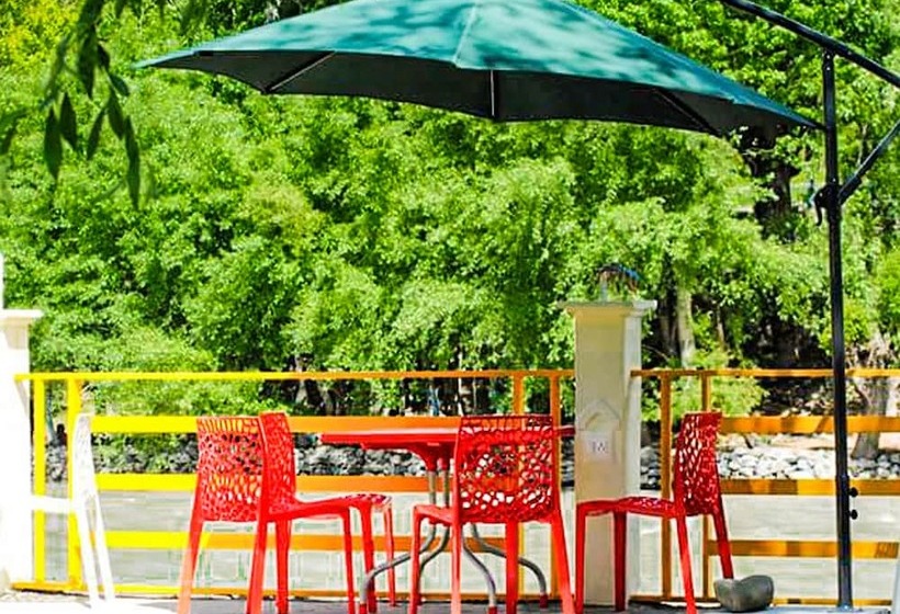 Отель Jazeera Hangout