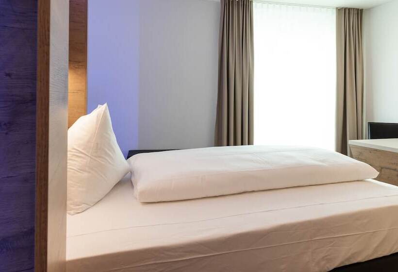 Jet Hotel Zurich Airport