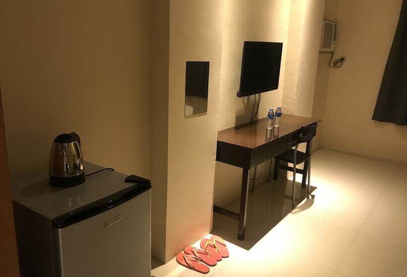 هتل Krishatel Leisure Inn