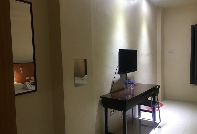 هتل Krishatel Leisure Inn