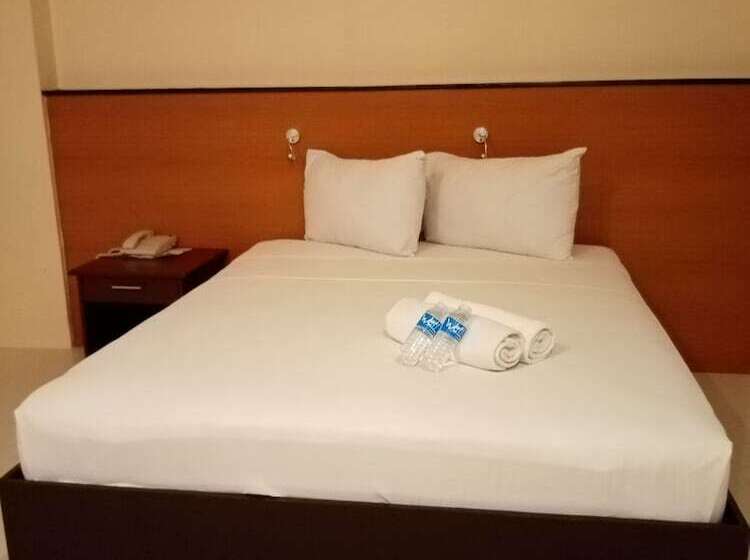 هتل Krishatel Leisure Inn