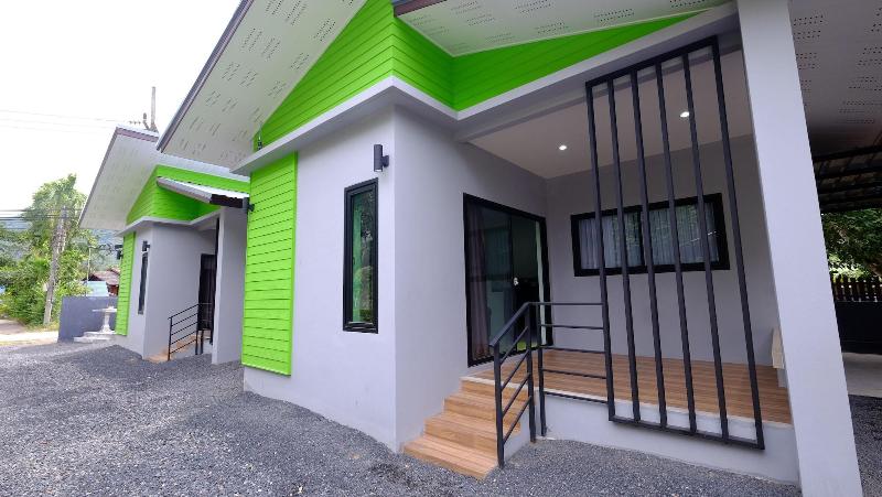 בית מלון כפרי Panisara Pool Villa Samui