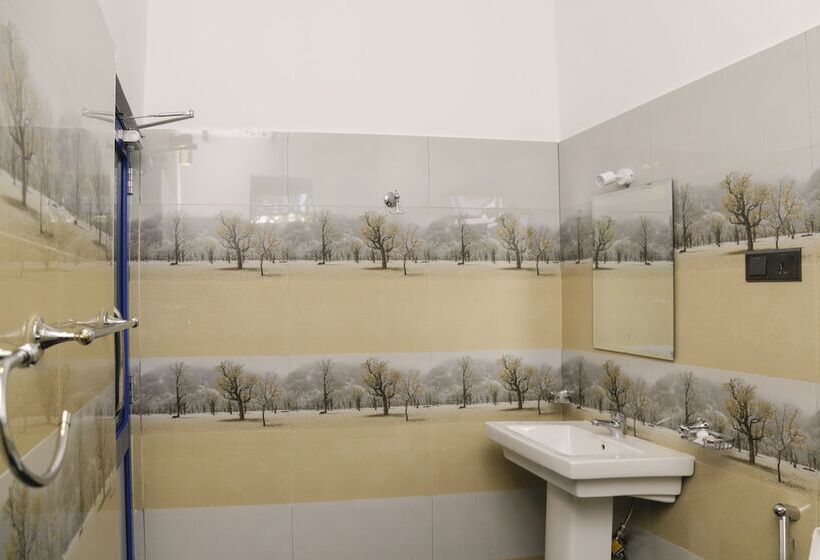 בית מלון כפרי Ranmal Airport Transit