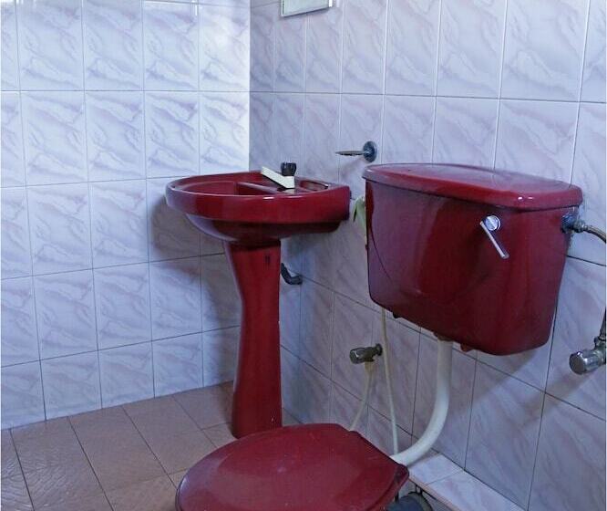 בית מלון כפרי Ranmal Airport Transit