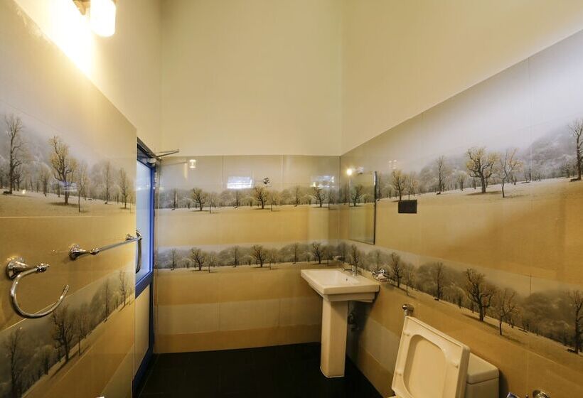 בית מלון כפרי Ranmal Airport Transit