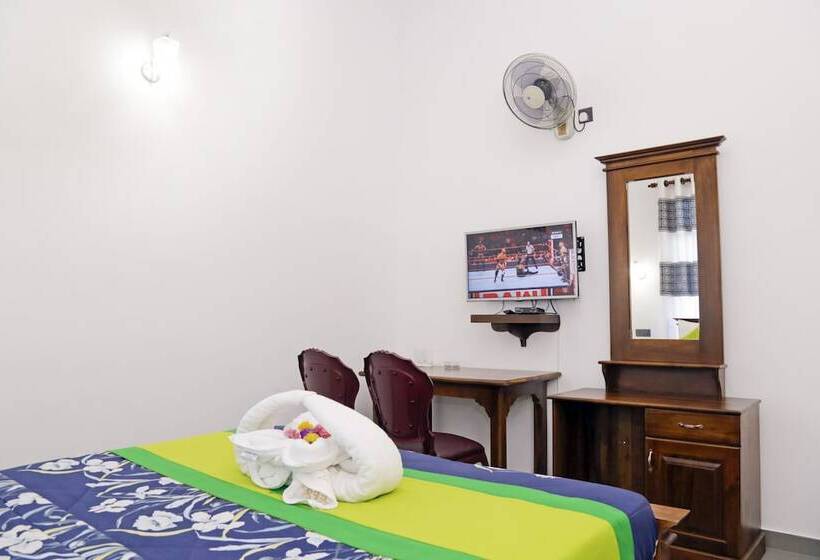 בית מלון כפרי Ranmal Airport Transit