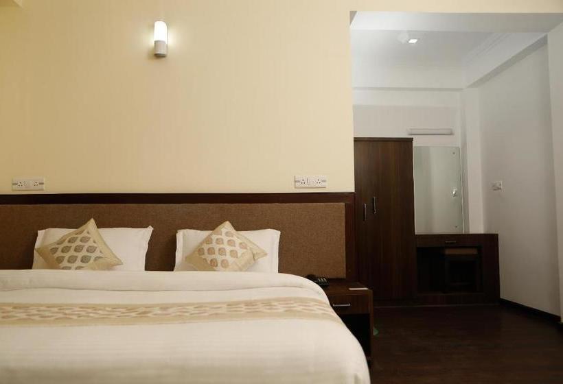 Hotel Royal Hill By Oyo Rooms