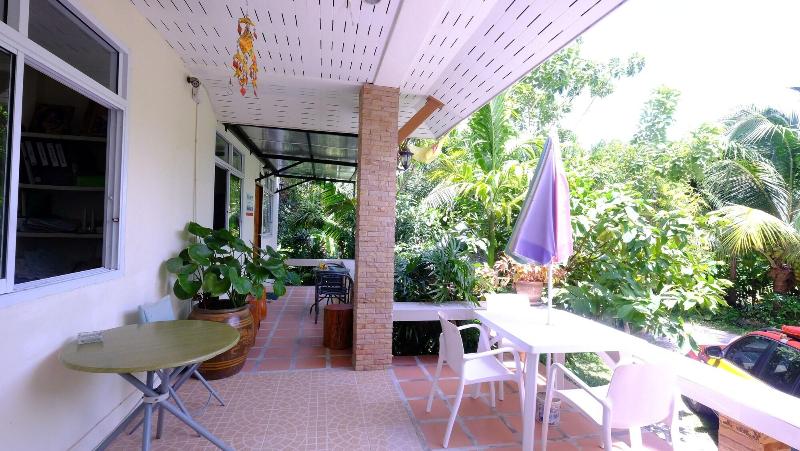 בית מלון כפרי Choengmon Residence