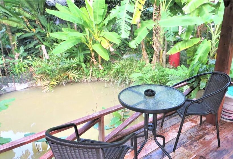 בית מלון כפרי Choengmon Residence