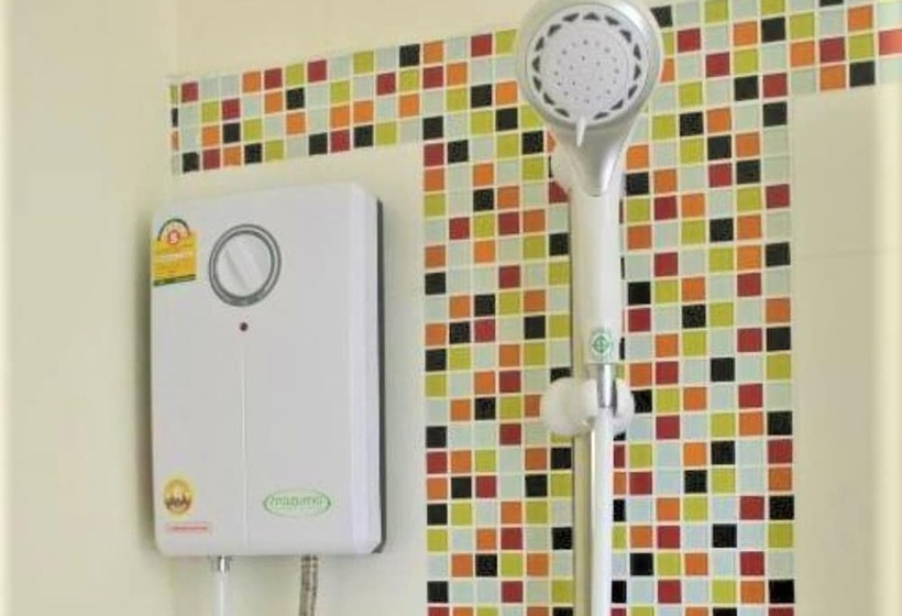 בית מלון כפרי Choengmon Residence