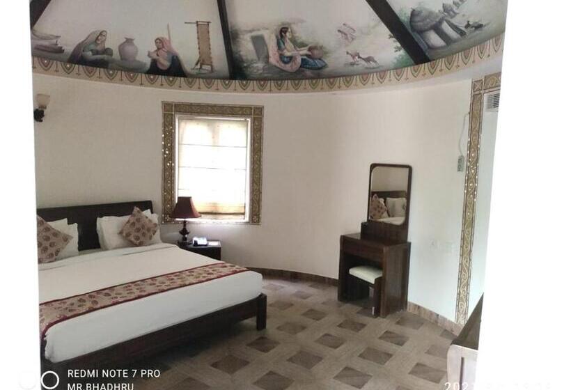 Отель Seven Sky Clarks Exotica