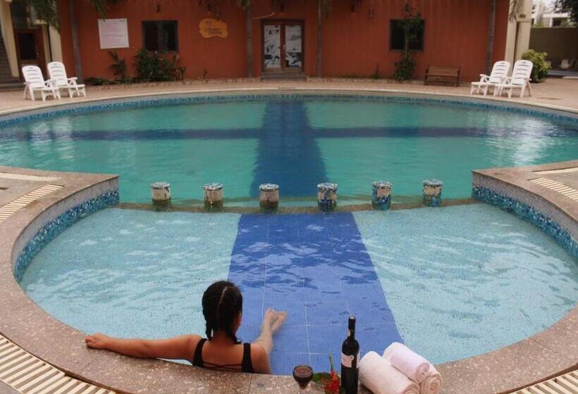 Отель Seven Sky Clarks Exotica