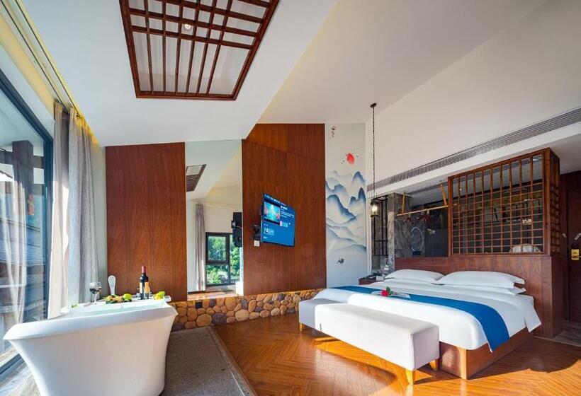 בית מלון כפרי 張家界武陵源北岸輕奢客棧 森林公園店