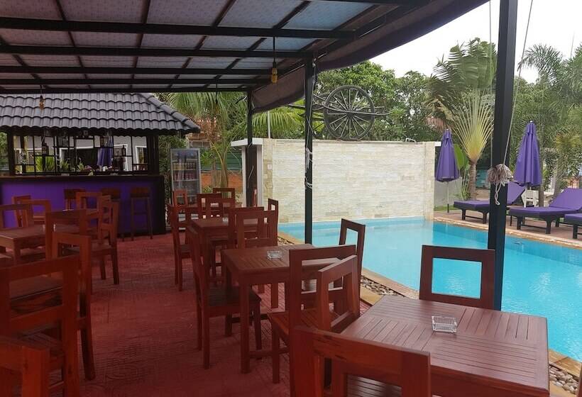 호텔 White Lotus Resort