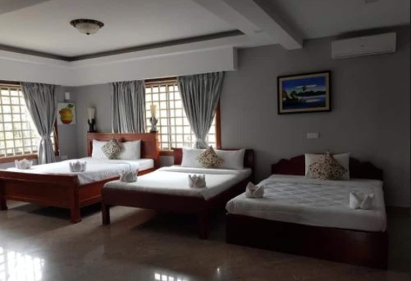 호텔 White Lotus Resort