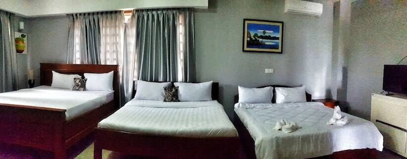 호텔 White Lotus Resort