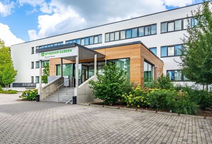 호텔 Wyndham Garden Munich Messe