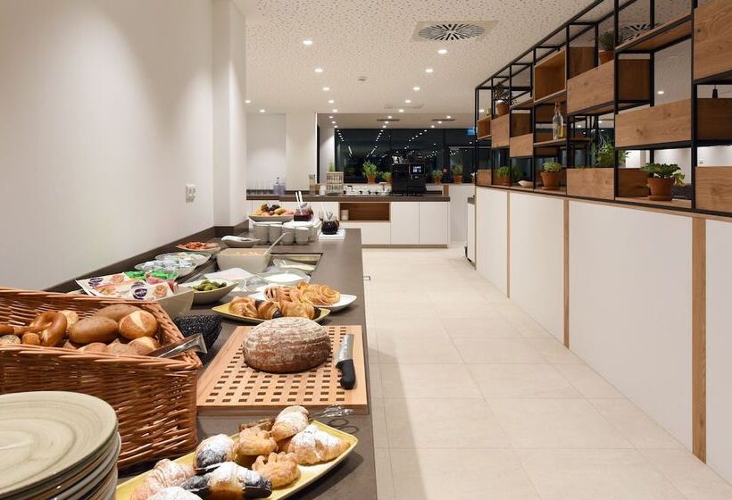 호텔 Wyndham Garden Munich Messe