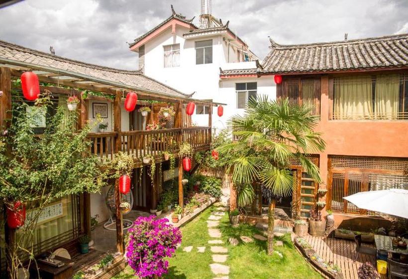 Lijiang Shuhe Qingtao Inn