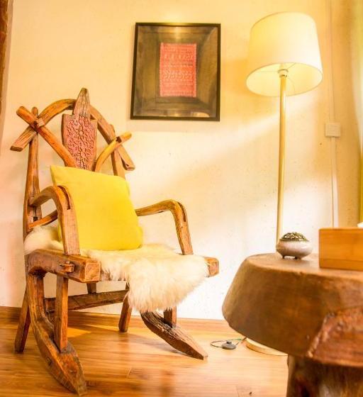 Lijiang Shuhe Qingtao Inn