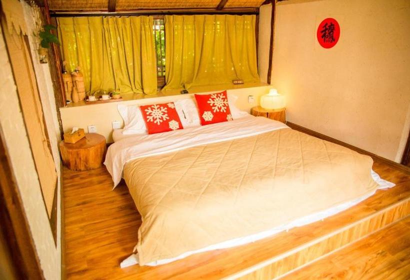 Lijiang Shuhe Qingtao Inn